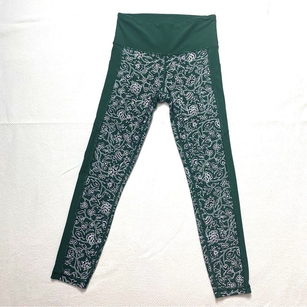 Athleta Women's Leggings Green with Flowers Size Small